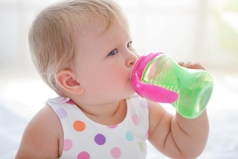 Best Sippy Cups for Transitioning your Breastfed Baby