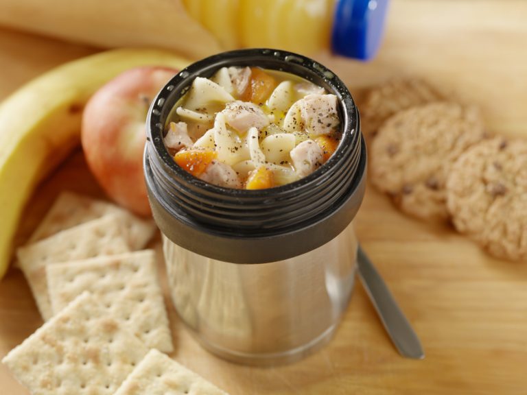 Tips for How to Pack a Hot Lunch packing hot school lunch