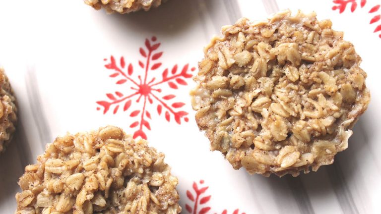 Maple Gingerbread Oatmeal Cups